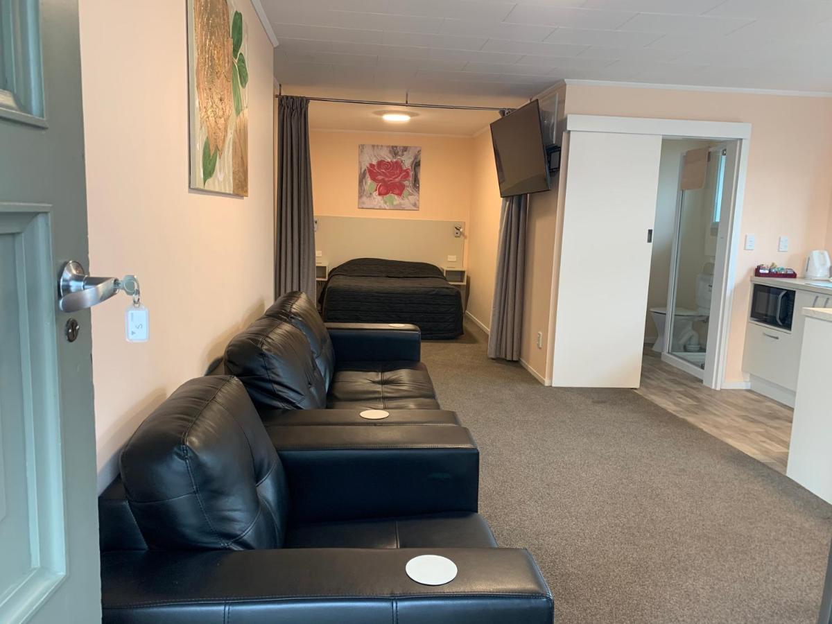 Kingswood Motel Waimate Esterno foto